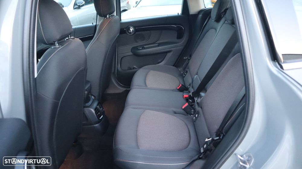 MINI Countryman Cooper SE ALL4 Auto - 29