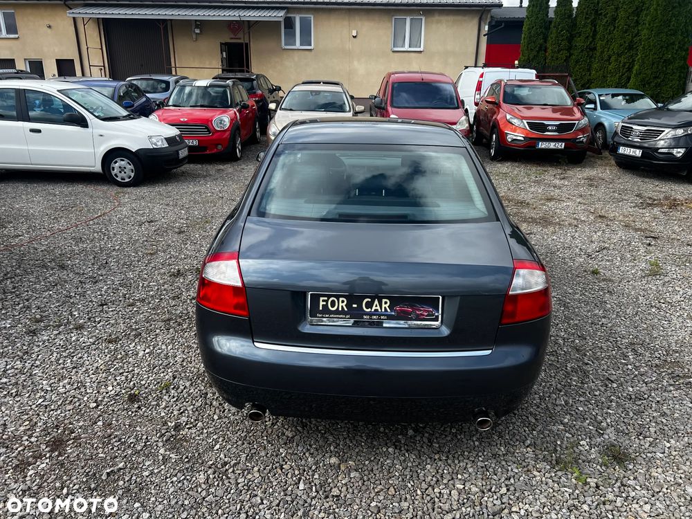 Audi A4 Limousine 1.8 T quattro - 10