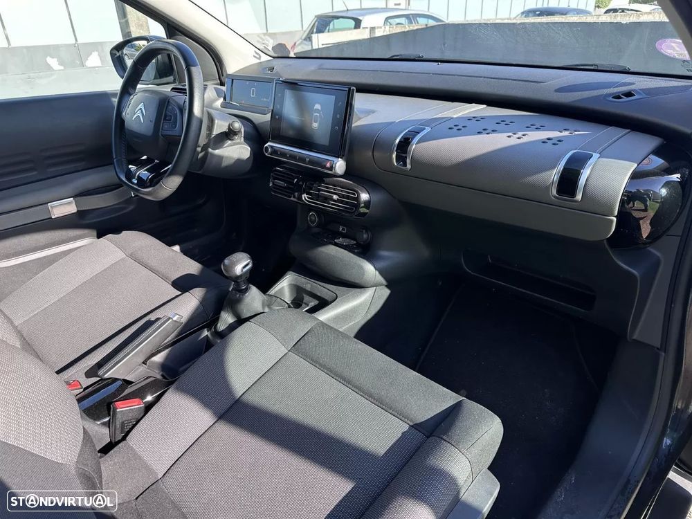 Citroën C4 Cactus 1.2 PureTech Shine - 27