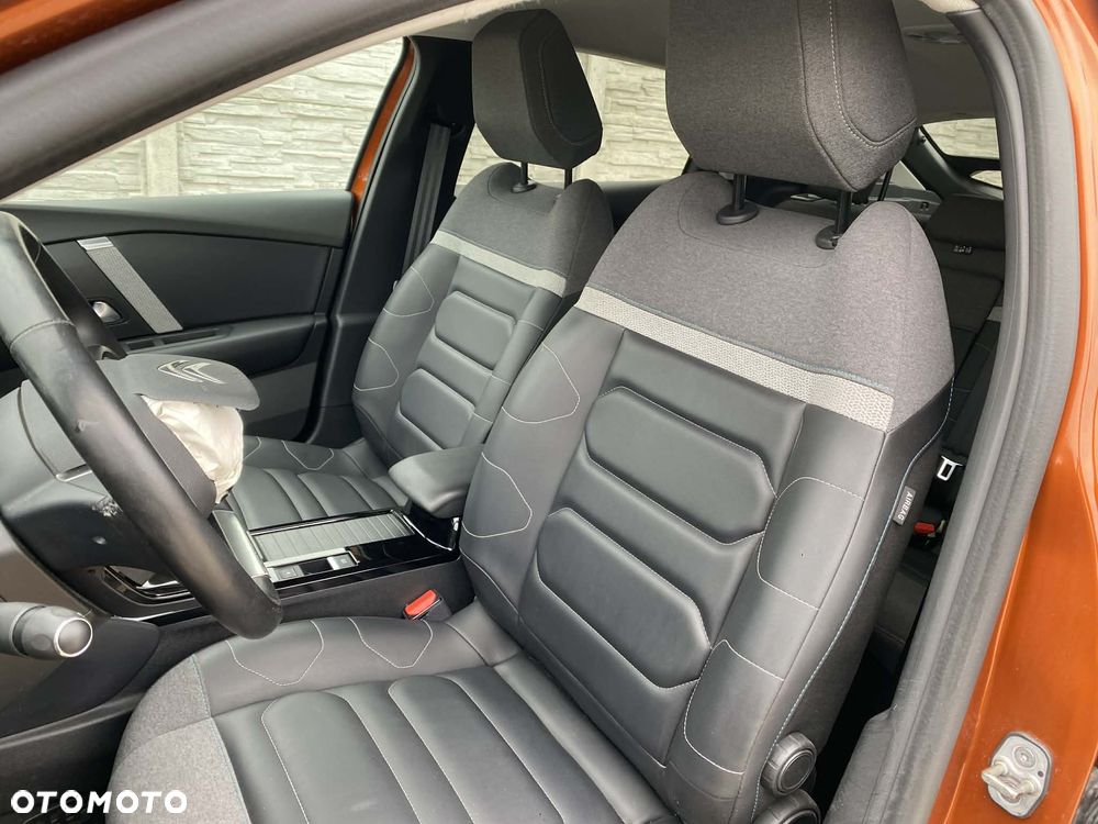 Citroën C4 e-C4 136 SHINE - 12