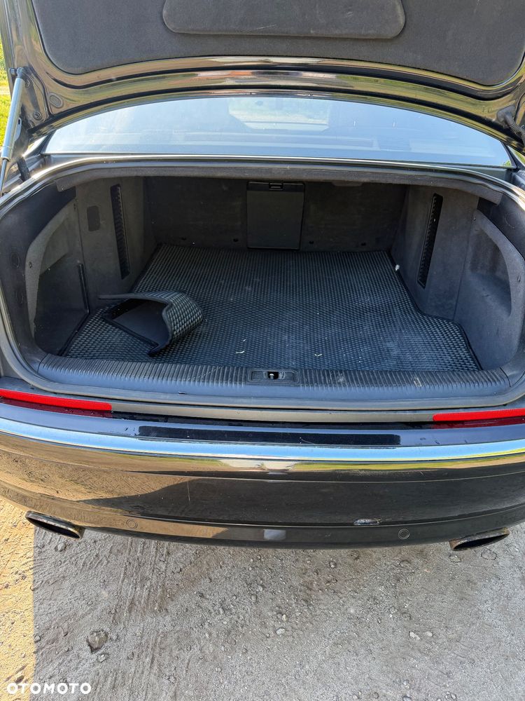Audi A8 4.2 FSI Quattro - 15