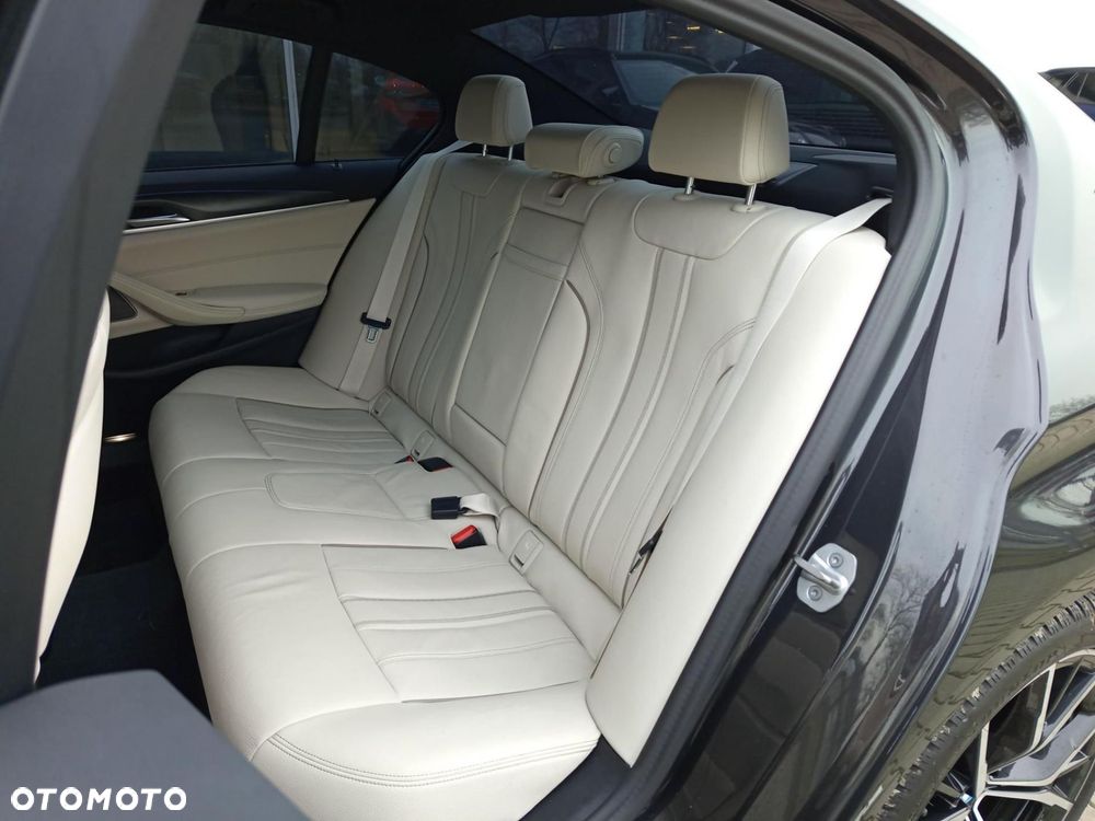 BMW Seria 5 - 22