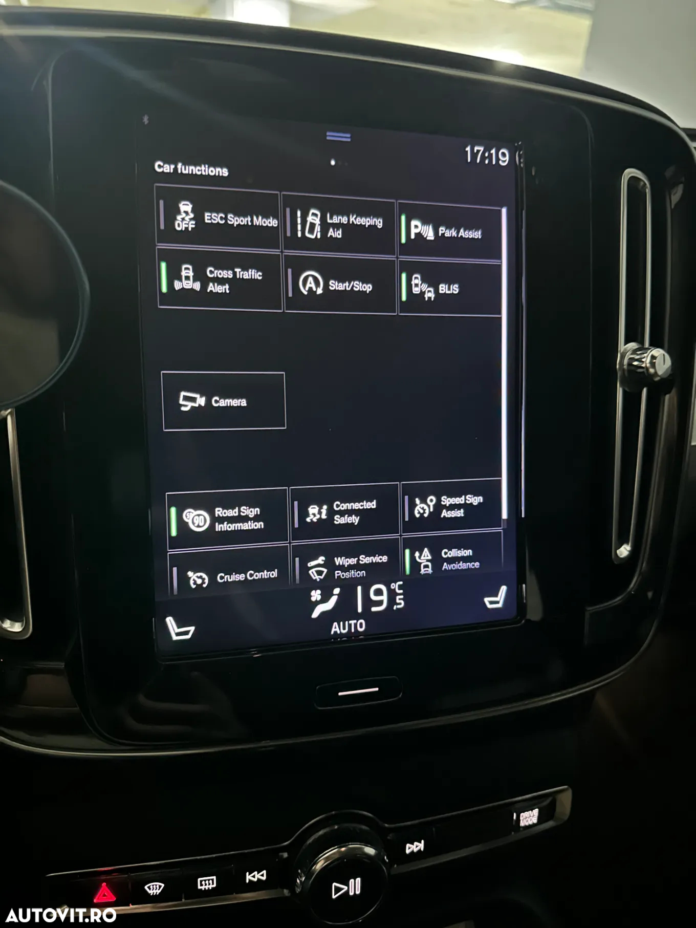 Volvo XC 40 D3 Geartronic Momentum - 11