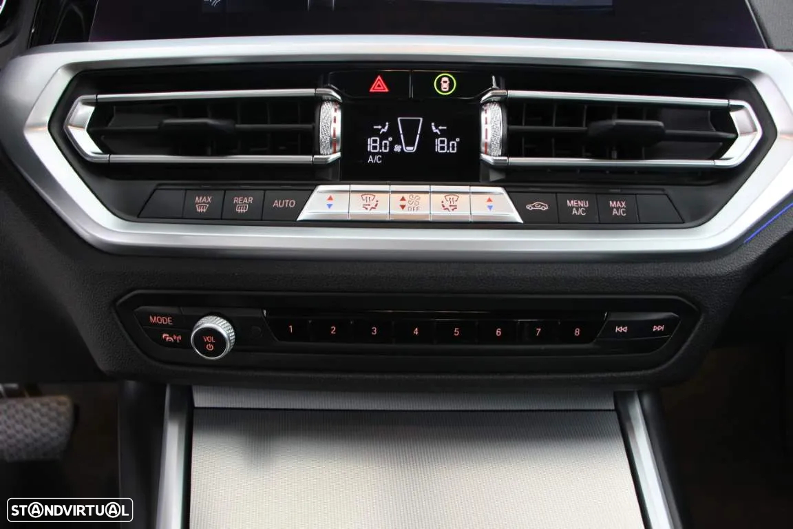 BMW 320 d Auto - 26