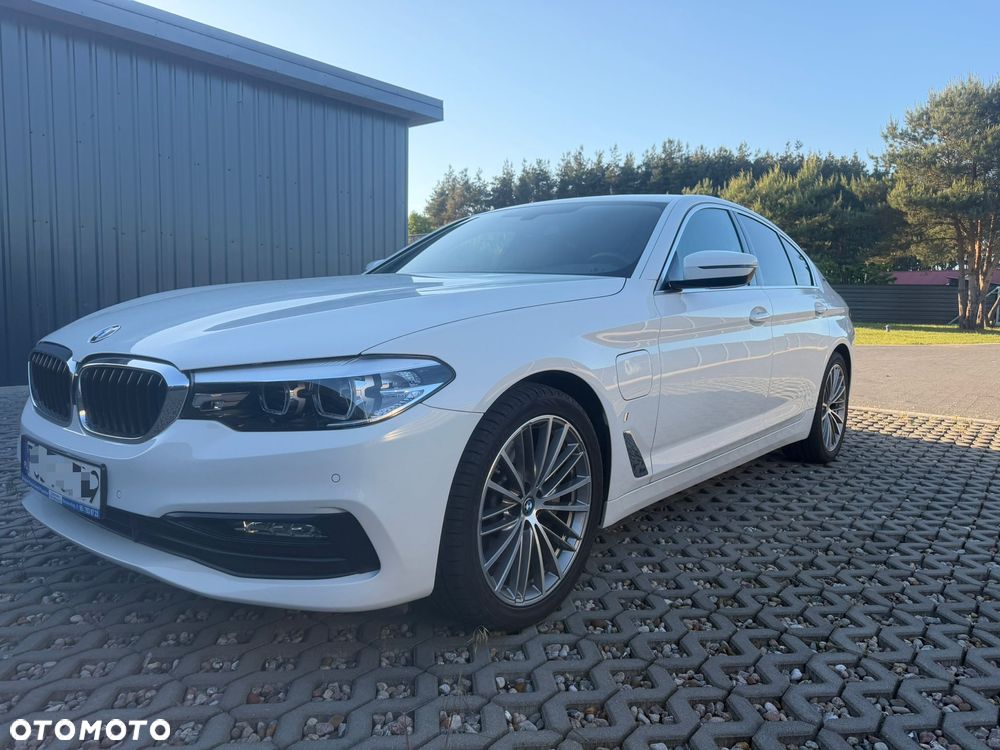 BMW Seria 5 530e iPerformance GPF Luxury Line - 1