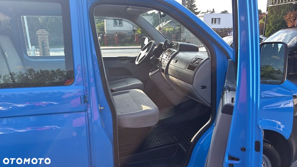 Volkswagen Transporter T5 - 18