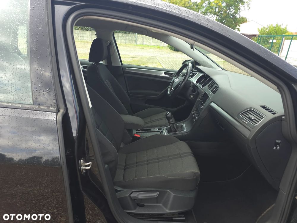 Volkswagen Golf 1.2 TSI BMT Trendline - 18