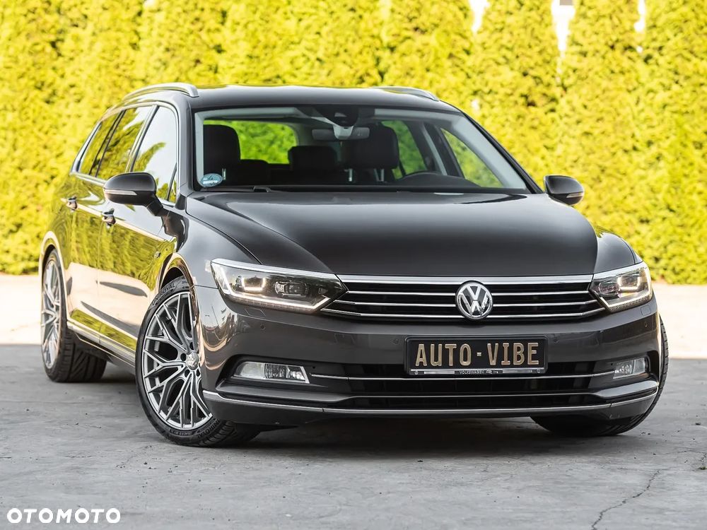 Volkswagen Passat Variant 2.0 TDI SCR DSG Highline - 2