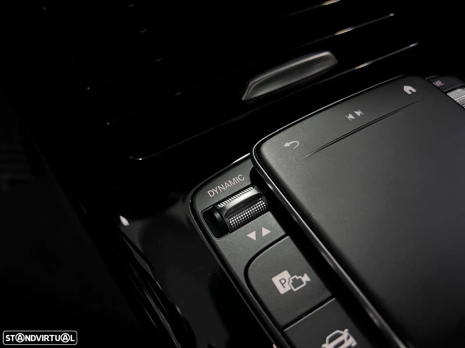 Mercedes-Benz CLA 180 Shooting Brake 7G-DCT AMG Line Advanced Plus - 34