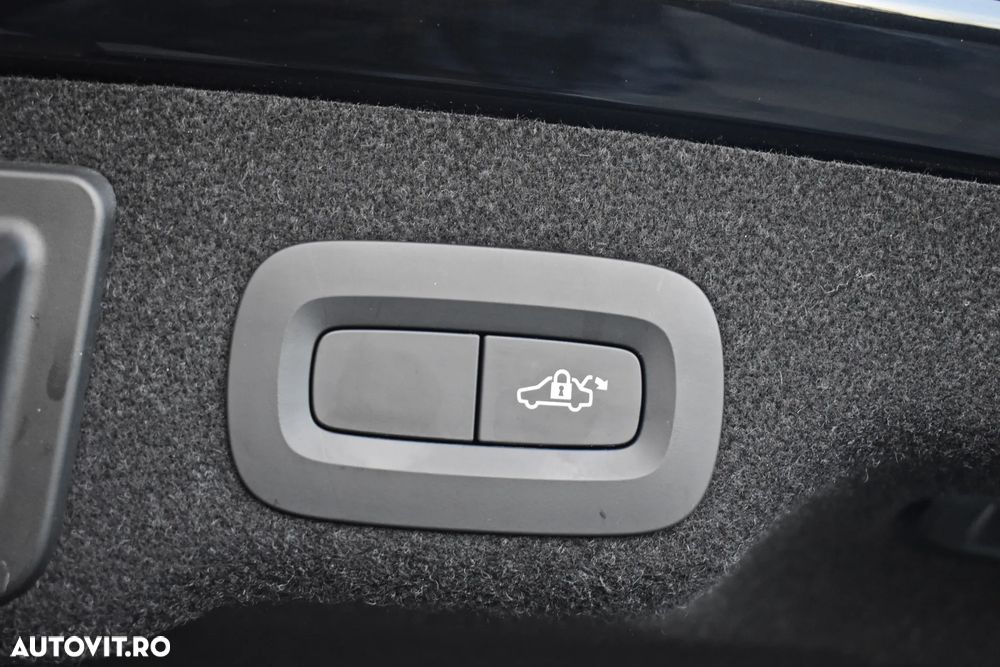 Volvo S90 D4 Inscription - 29