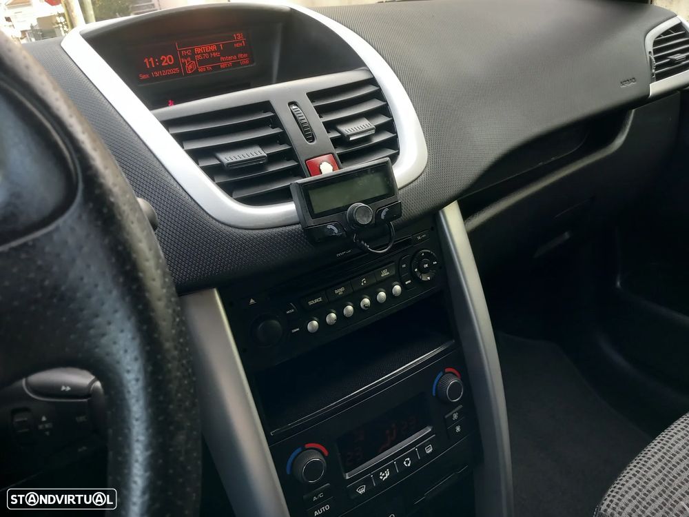 Peugeot 207 SW 1.6 HDi Sport - 12