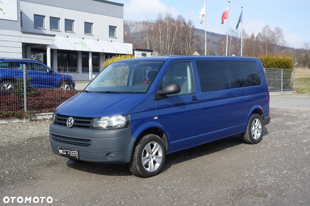 Volkswagen Caravelle - 1