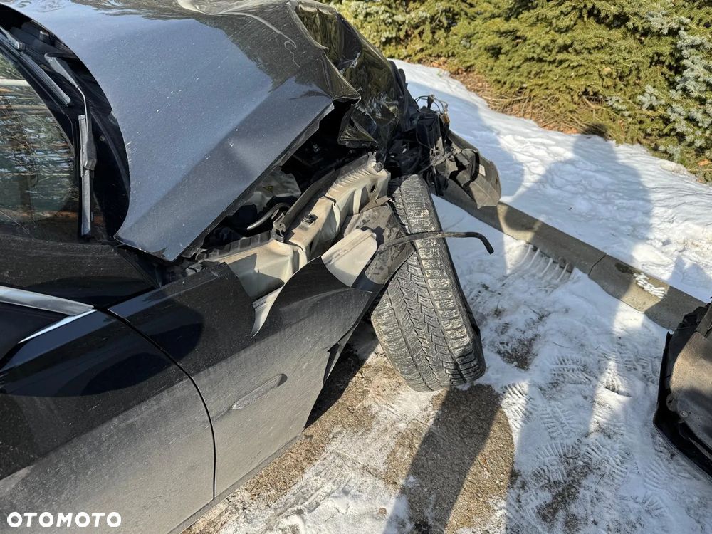 BMW Seria 3 320i Edition Exclusive - 6