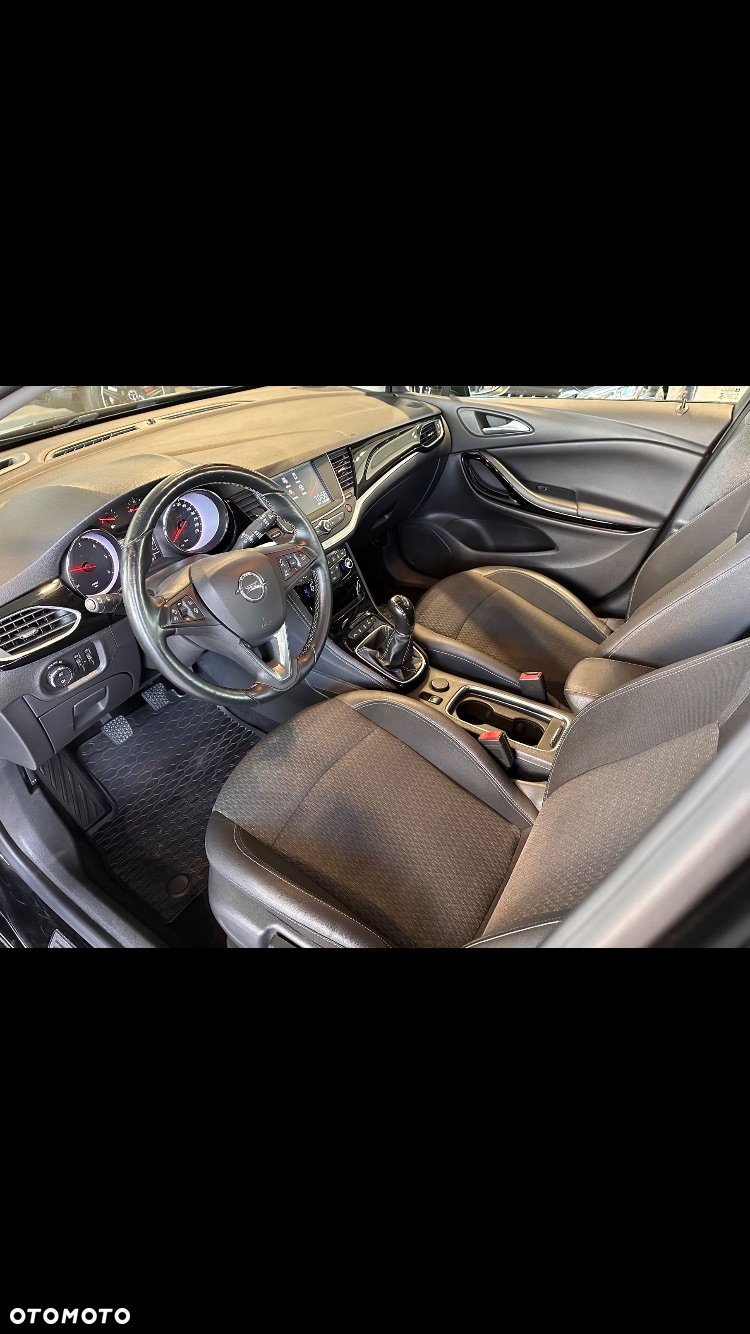 Opel Astra 1.6 BiTurbo D (CDTI) Start/Stop Dynamic - 9