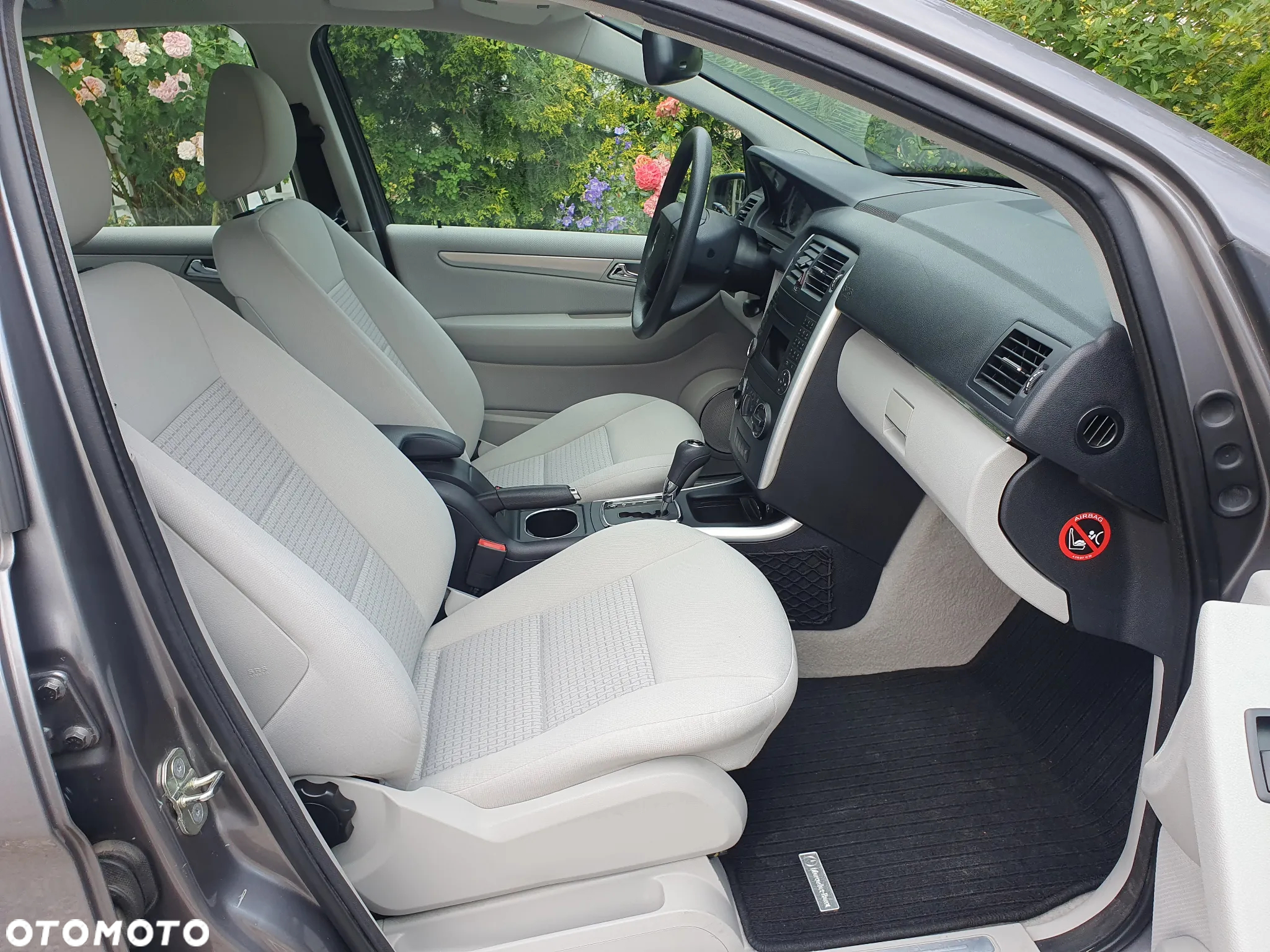 Mercedes-Benz Klasa B 180 Autotronic SPORT EDITION - 19