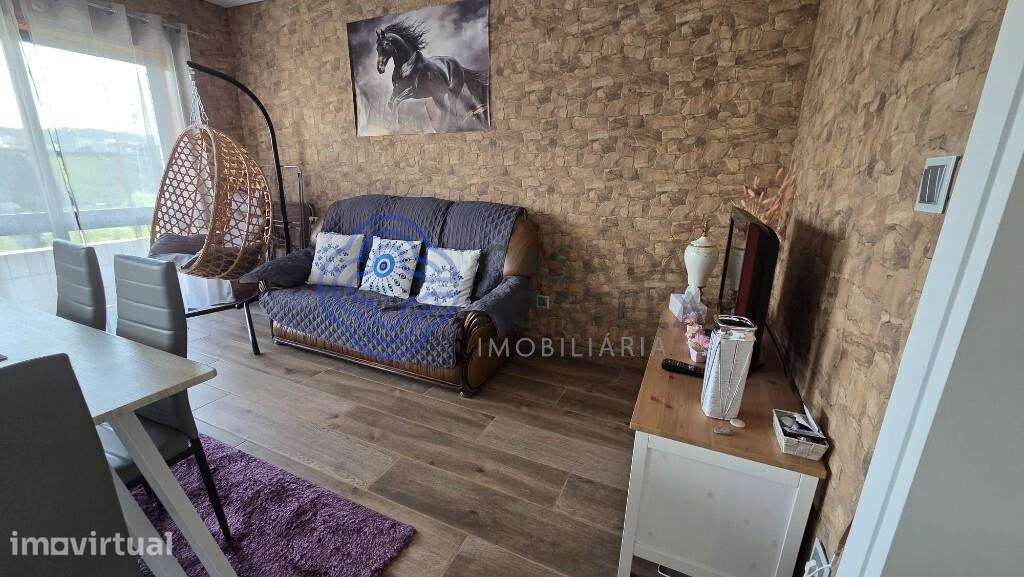 Apartamento T2 com garagem, jardim privativo e excelente localização - Grande imagem: 4/20