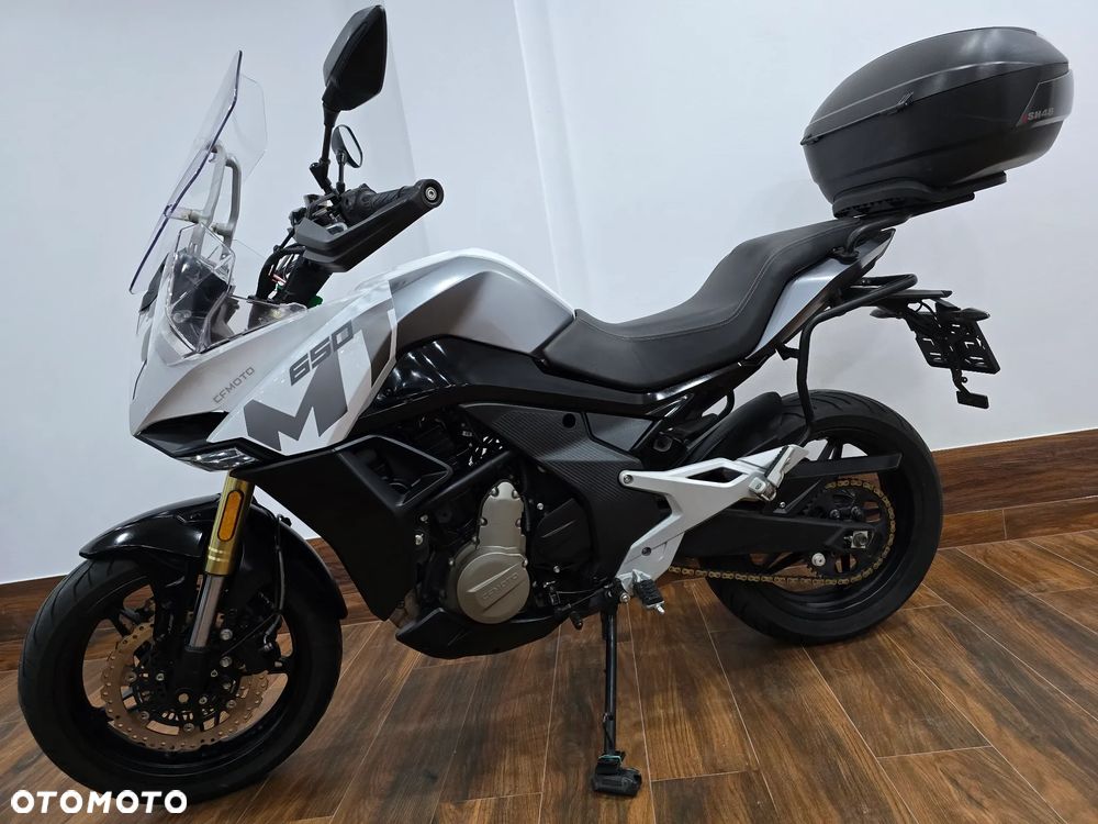 CFMoto MT - 6