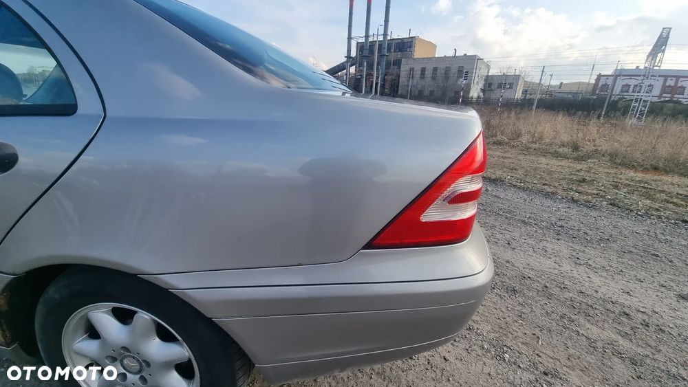 Mercedes-Benz Klasa C - 22