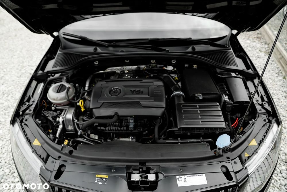 Skoda Octavia 2.0 TSI (Green tec) DSG RS - 39