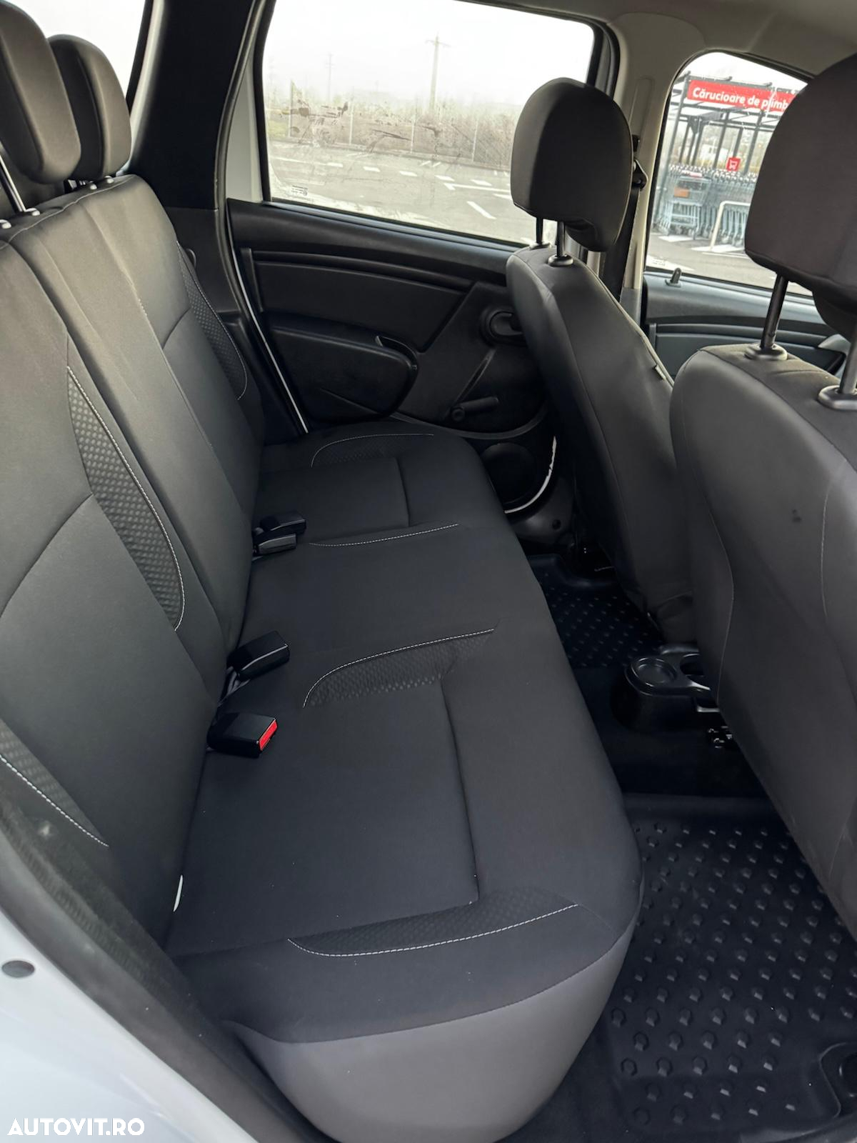 Dacia Duster 1.5 dCi 4x2 Ambiance - 7