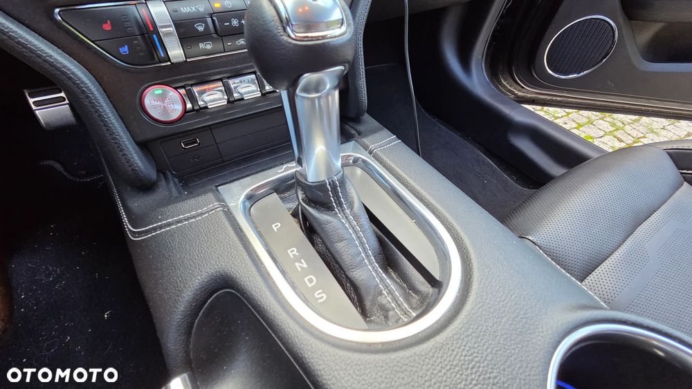 Ford Mustang 5.0 V8 GT - 20