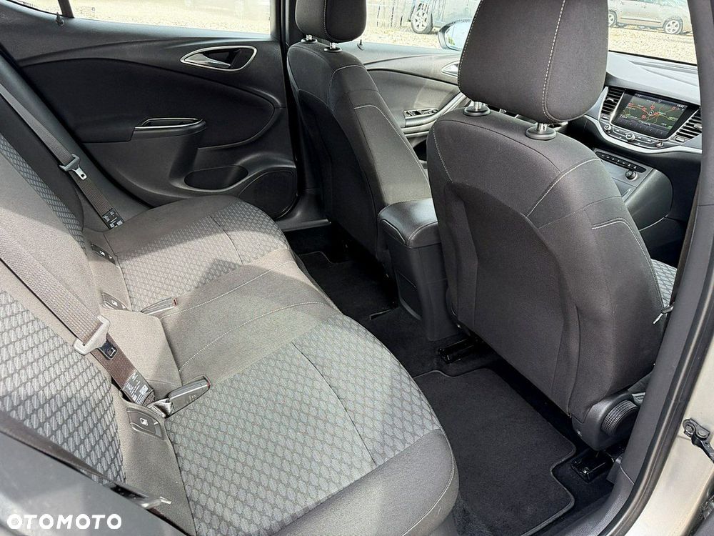 Opel Astra - 12