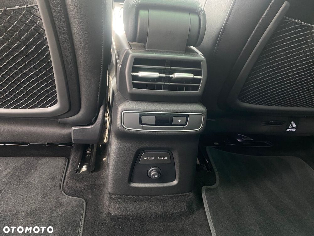 Audi Q4 e-tron - 14