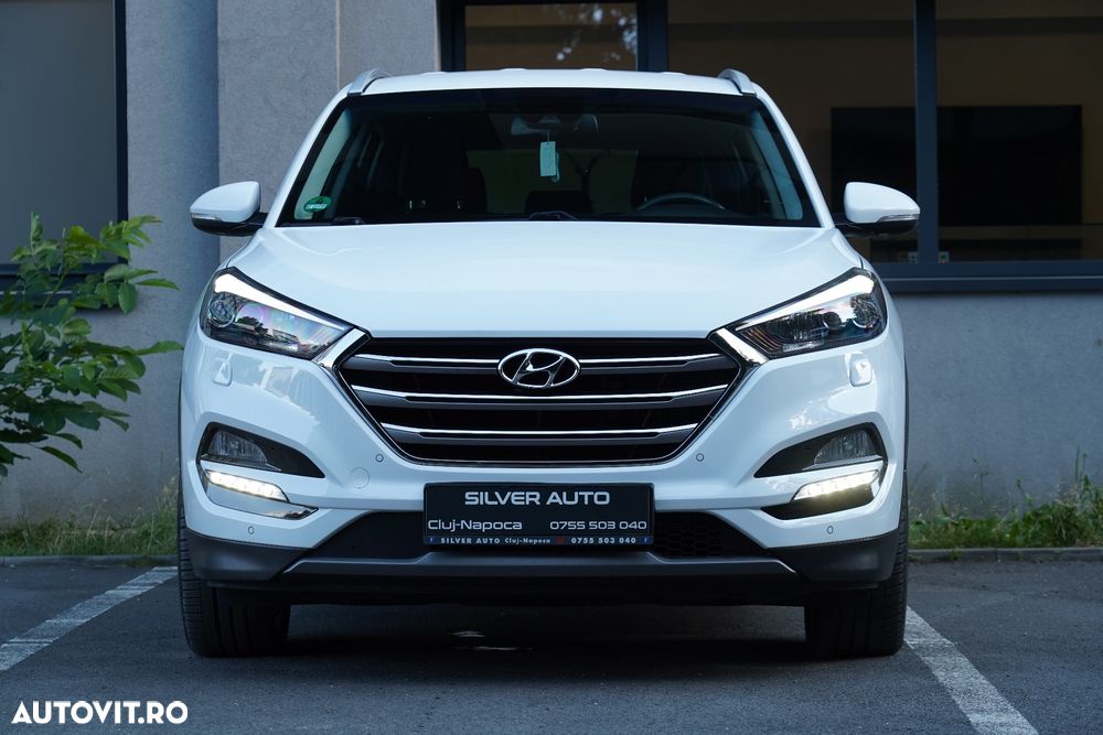 Hyundai Tucson 2.0 CRDI 4WD Automatik Premium - 26