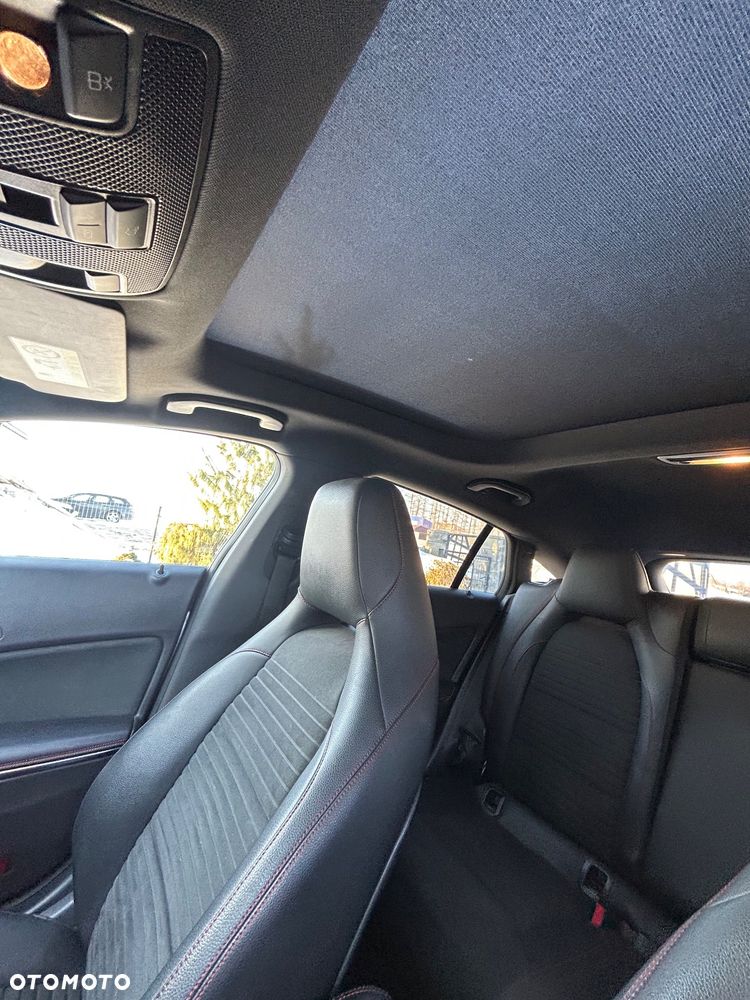 Mercedes-Benz CLA 200 7G-DCT - 11
