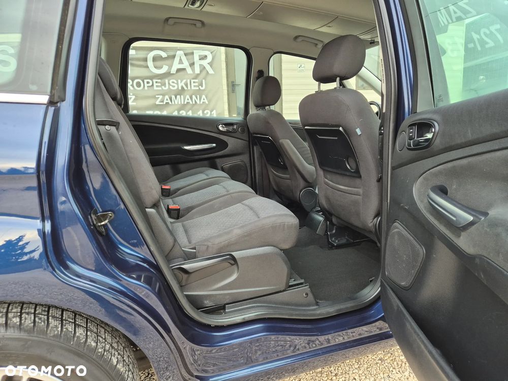 Ford Galaxy 2.0 Ghia - 18