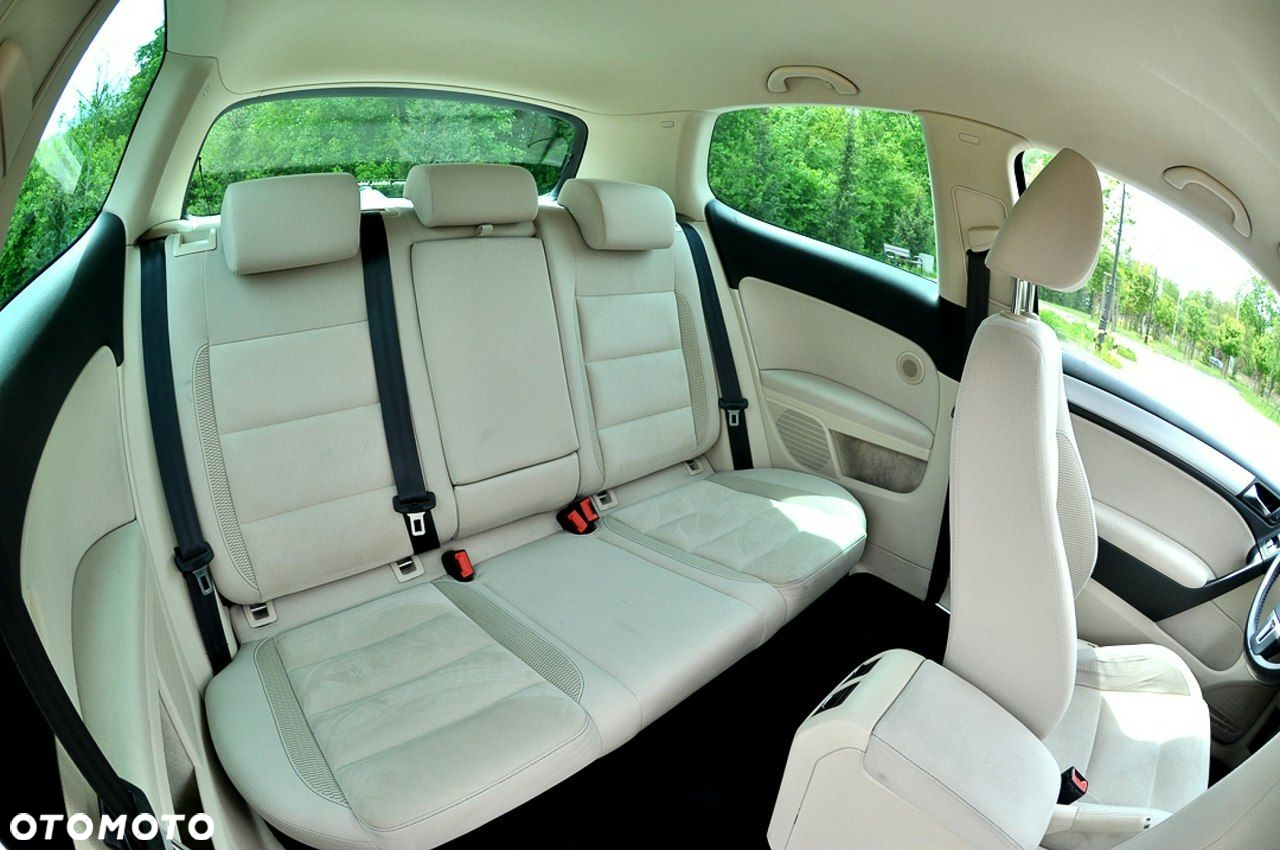Volkswagen Golf - 9