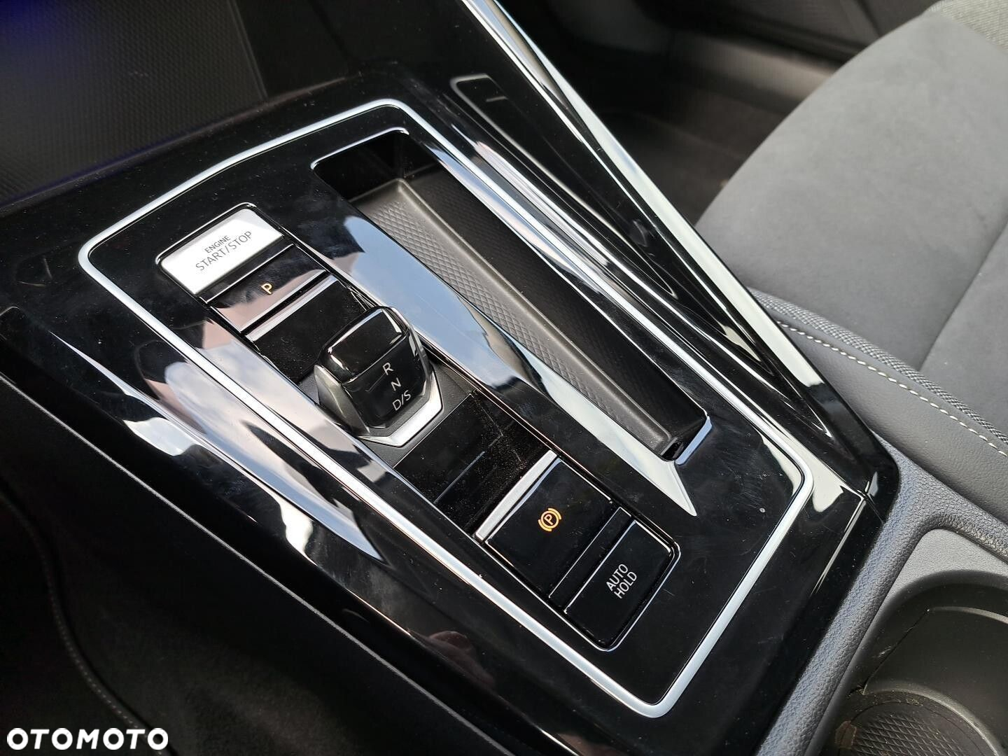 Volkswagen Golf - 27