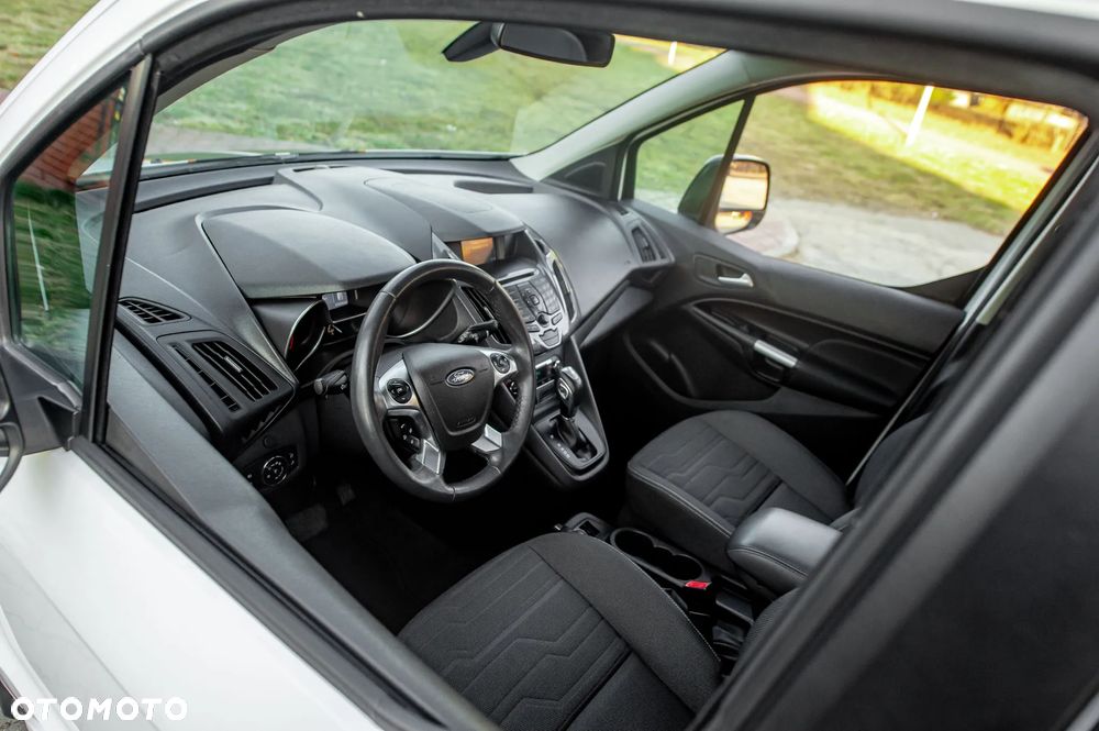 Ford Tourneo Connect - 19
