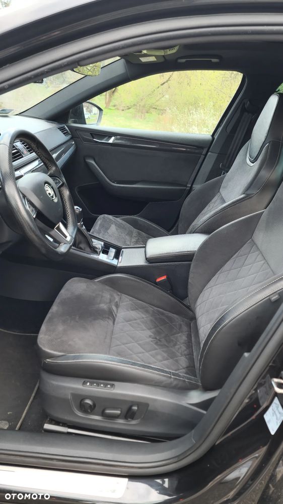 Skoda Superb 1.8 TSI Sportline - 15