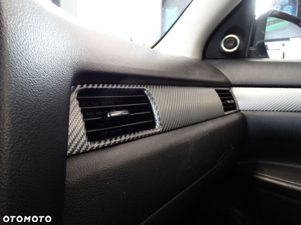 Mitsubishi Outlander - 34