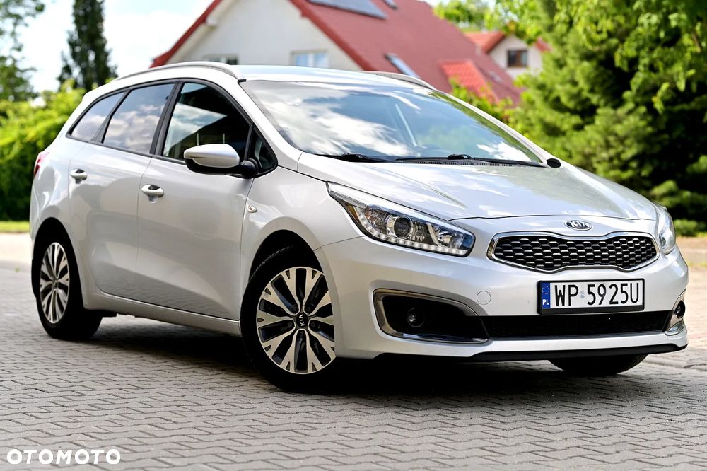 Kia Ceed 1.4 CVVT Dream Team Edition - 13