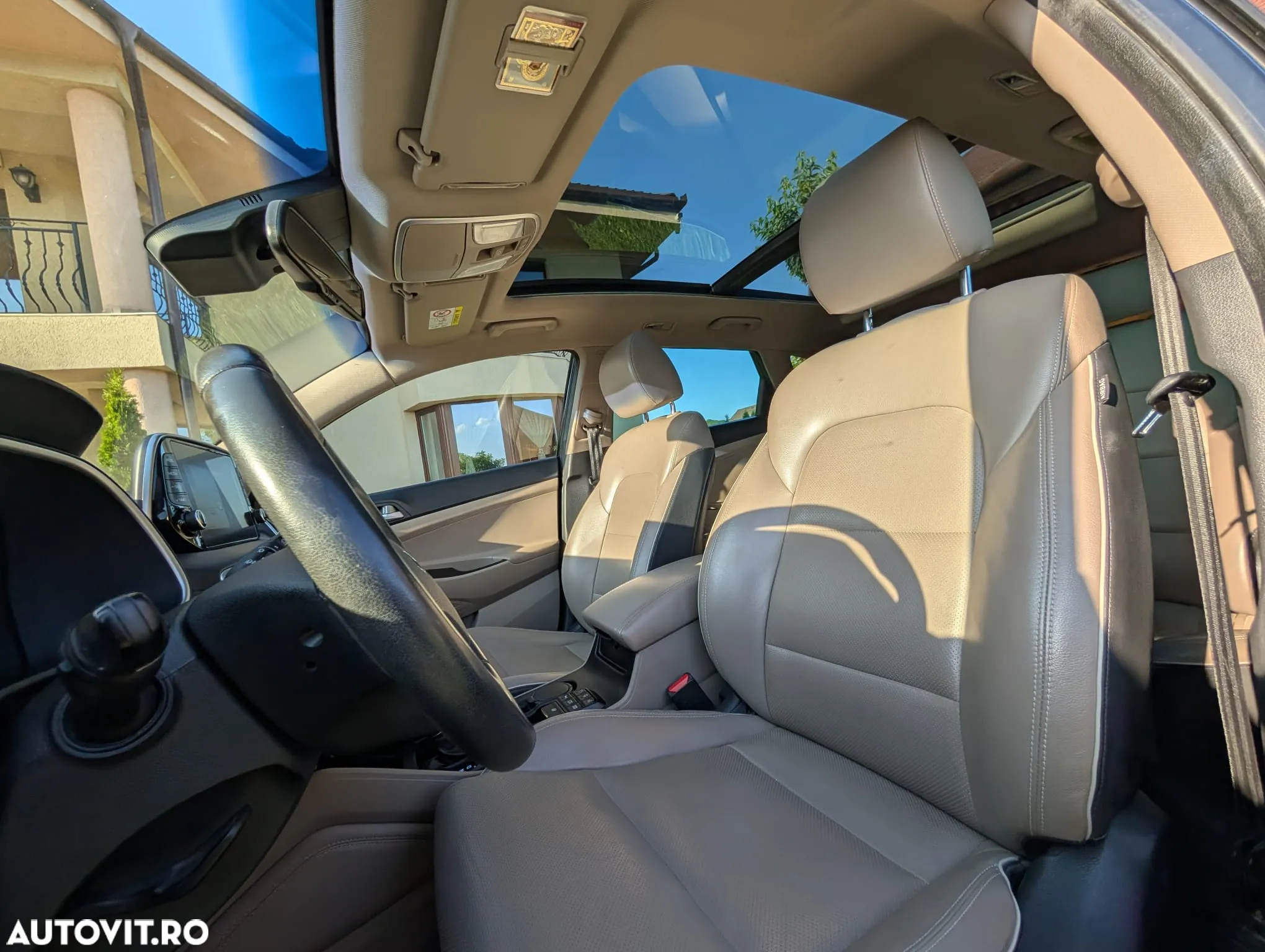 Hyundai Tucson 2.0 CRDI 4WD 8AT Luxury - 7