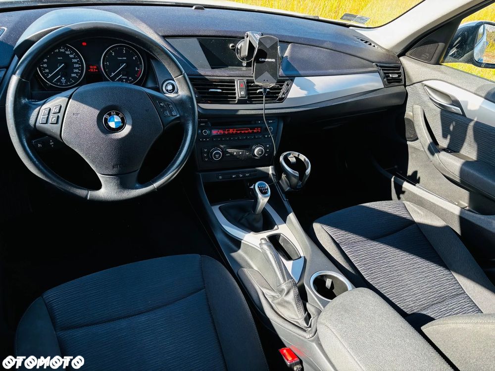 BMW X1 xDrive18d - 27