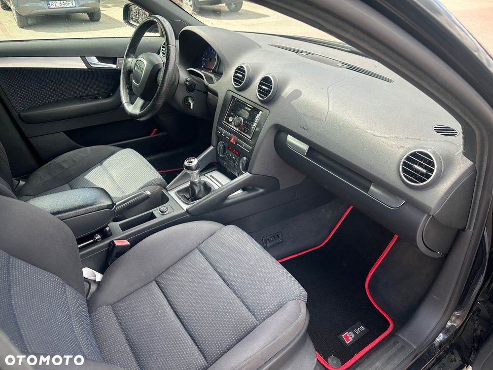 Audi A3 Sportback 1.8 TFSI Attraction - 9