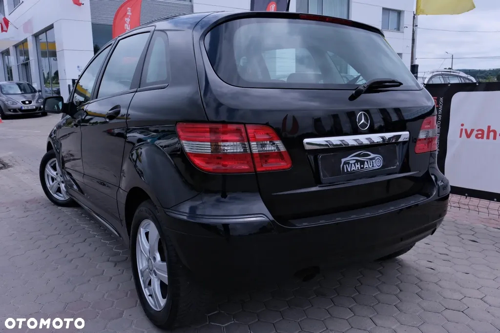 Mercedes-Benz Klasa B 180 BlueEffICIENCY - 9