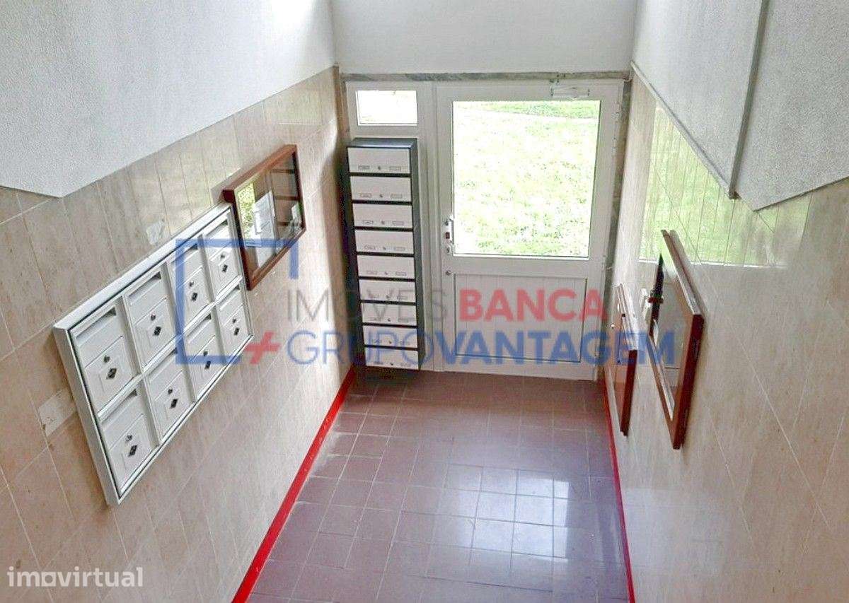 Apartamento T3 na Baixa da Banheira - Grande imagem: 2/16