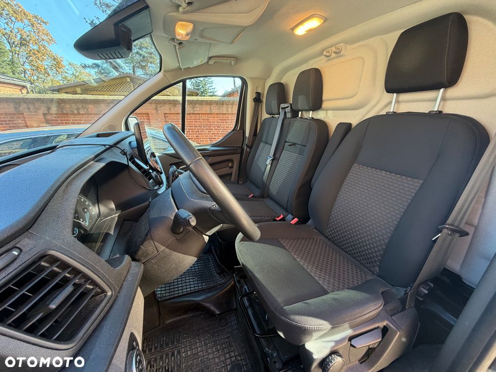 Ford Transit Custom - 10