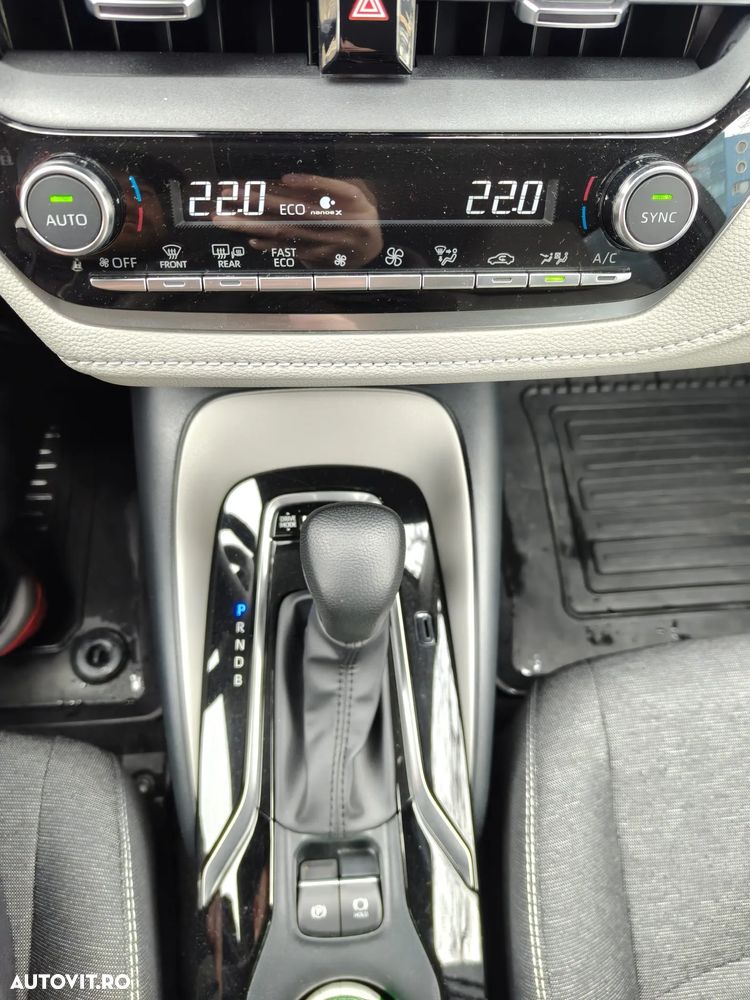 Toyota Corolla 1.8 HSD Dynamic - 25