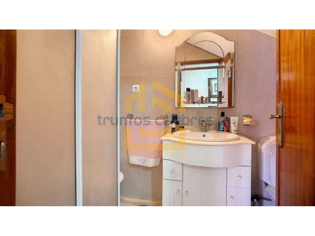 Andar de Moradia T2 com Garagem Fechada | caxinas I Vila do Conde - Grande imagem: 5/10