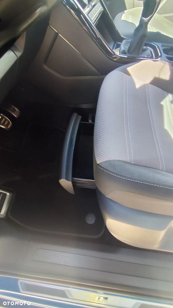 Volkswagen Touran 1.5 TSI EVO Highline - 14