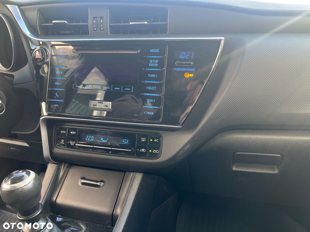 Toyota Auris - 13