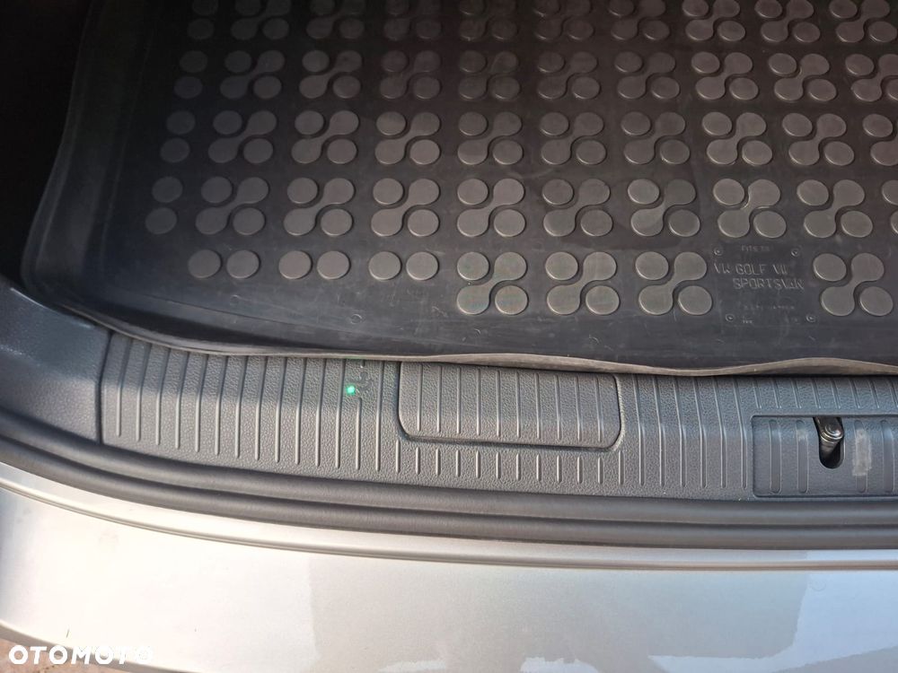 Volkswagen Golf Sportsvan SV 1.4 TSI BMT Highline - 27