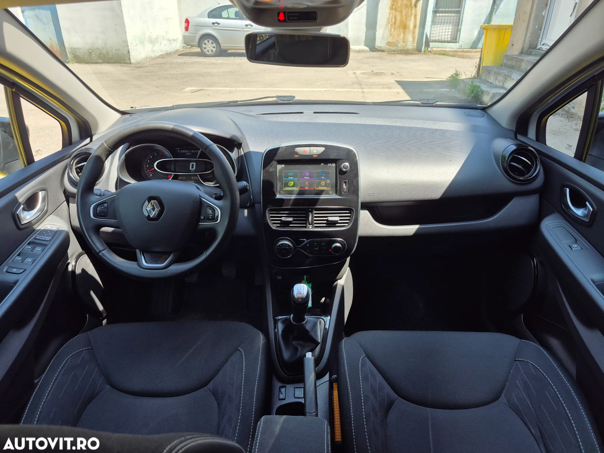 Renault Clio (Energy) TCe 90 Start & Stop LIMITED - 4
