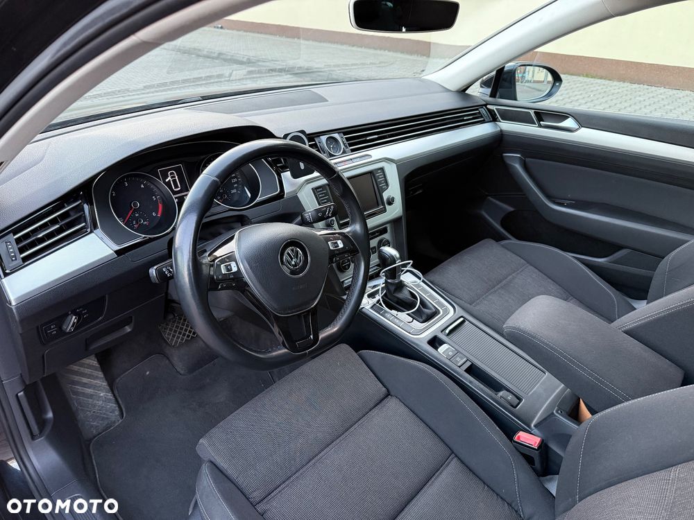 Volkswagen Passat 2.0 TDI BMT Highline DSG - 11