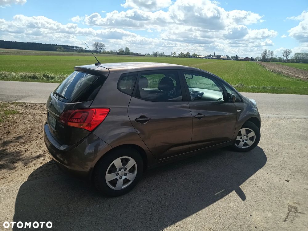 Kia Venga 1.4 L - 5